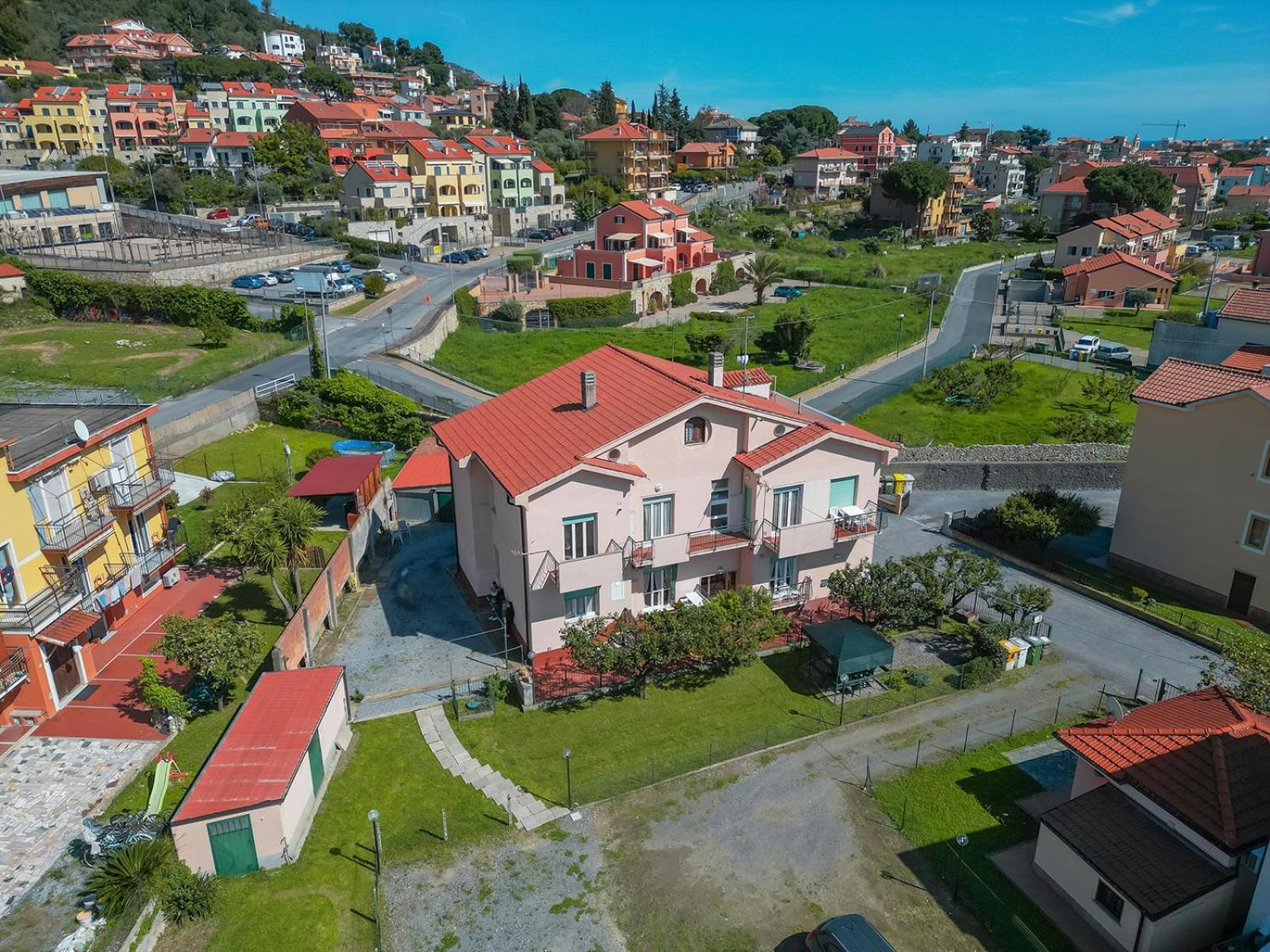 Casa Vacanze Ferrando Пьетра-Лигуре Экстерьер фото