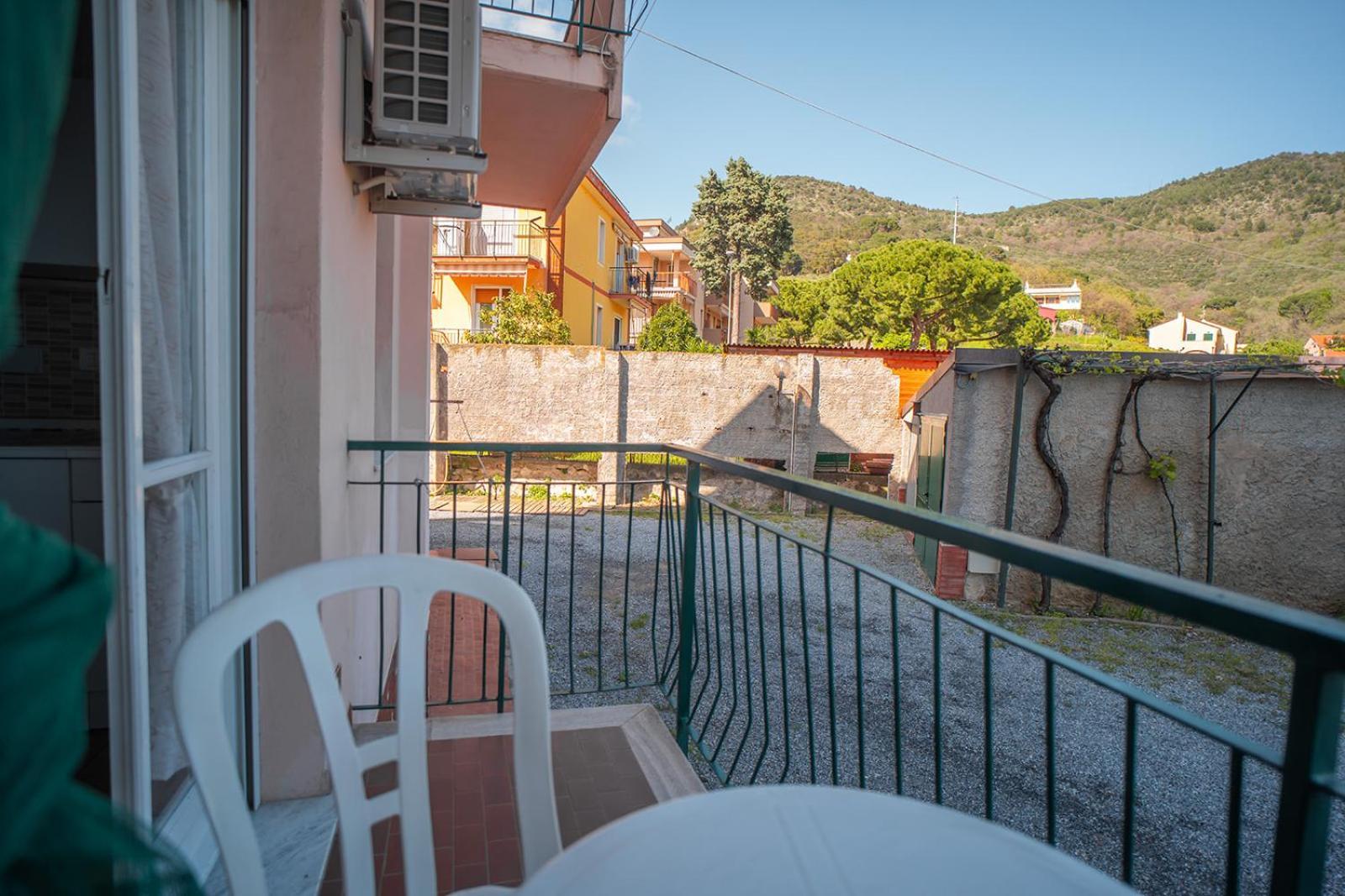 Casa Vacanze Ferrando Пьетра-Лигуре Экстерьер фото